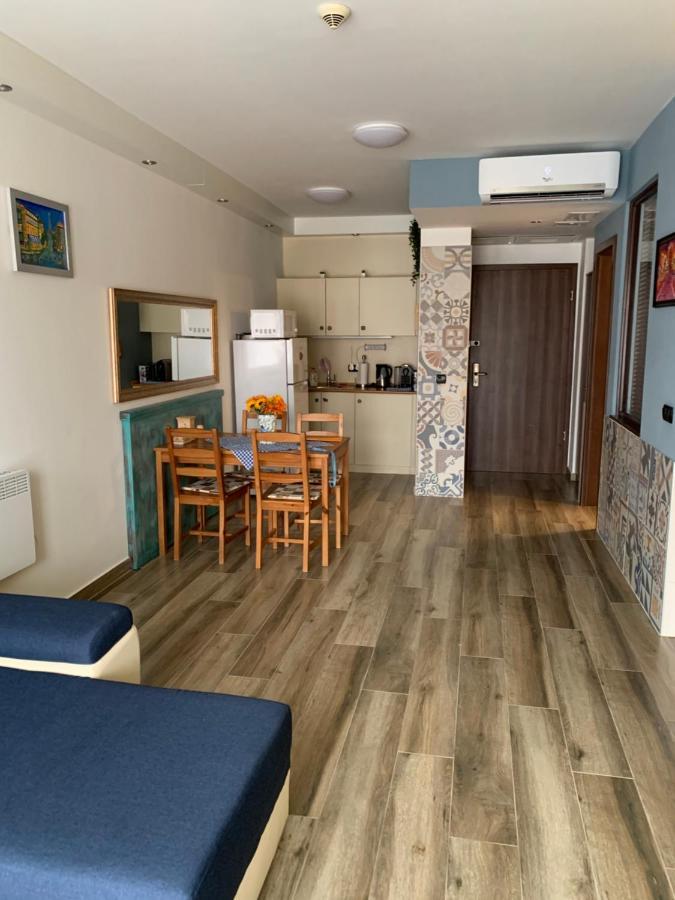 Bilberry Apartman Aparthotel Balatonfured Exterior photo